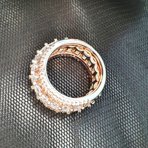 Super Pretty Rose Gold / Gold & Silver Set Rings - Picture 2 of 7